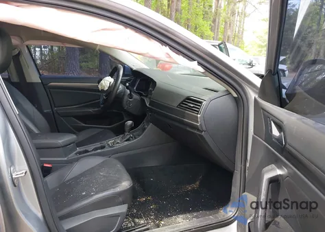 2020 Volkswagen Jetta 1.4T Sel from USA, damaged, VIN 3VWE57BU9LM082552